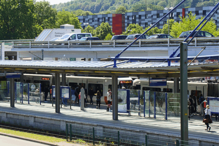 ASten & Verkehrsunternehmen in Teuto OWL fordern bundesweites D-Ticket für Studierende. (c) OWL Verkehr GmbH