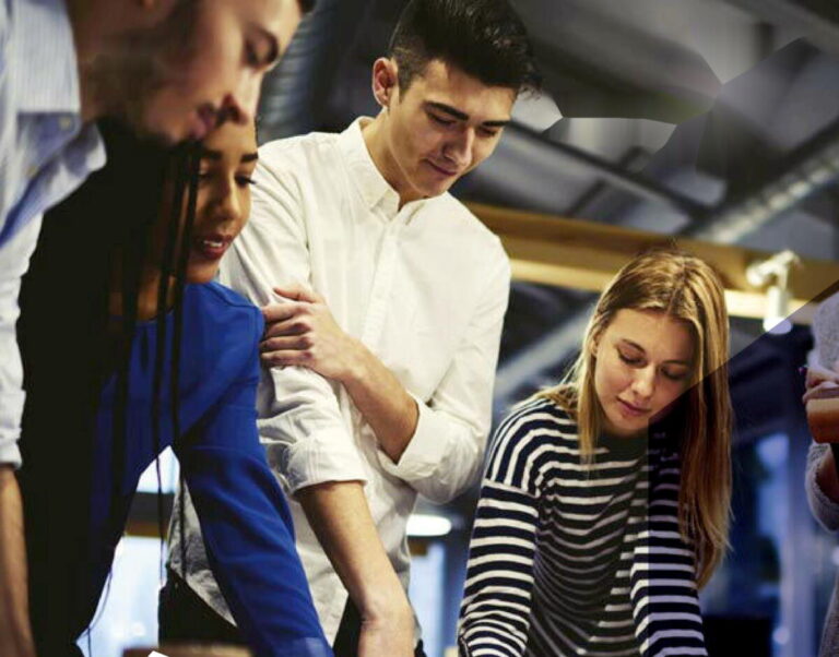 Die DGB-Jugend NRW befragt regelmäßig Azubis aus Nordrhein-Westfalen zu ihren Erfahrungen in der Ausbildung. Fotoquelle: DGB NRW