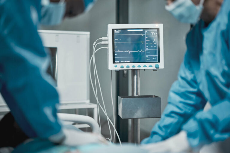 Herz-Kreislauferkrankungen sind im Kreis Lippe nach wie vor die mit Abstand häufigste Ursache, wenn es um Einweisungen ins Krankenhaus geht. Foto: AOK/Colourbox/hfr.