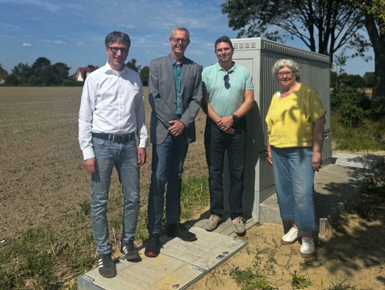 Foto v.l.n.r. Martin Hoffmann, Axel Meckelmann, Maic Banze und Birgit Kampmann