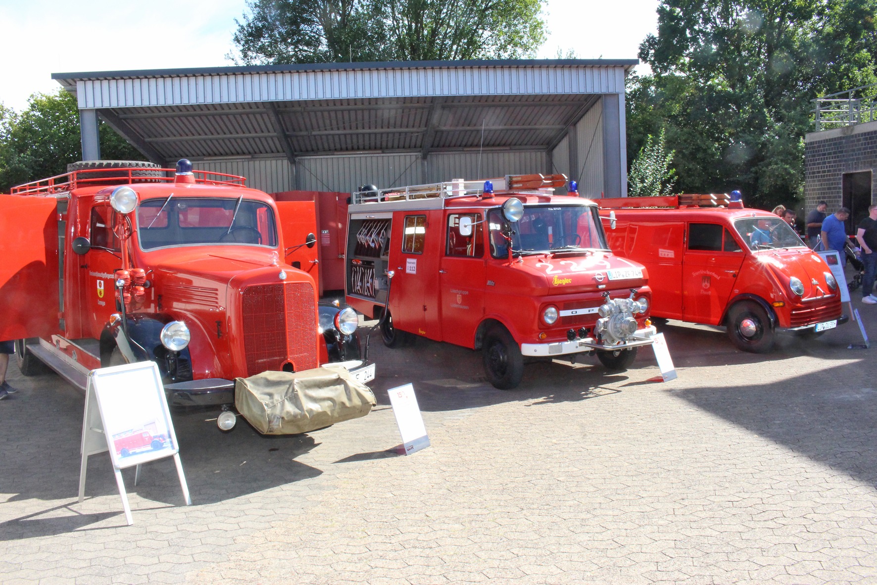 Oldtimer Einsatzfahrzeuge.