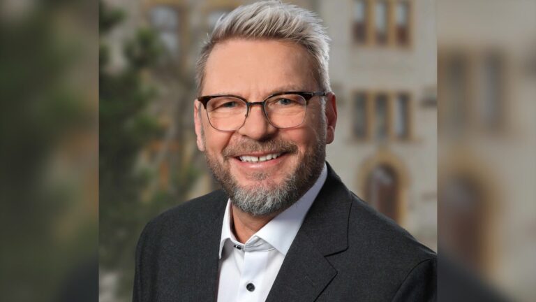 Vom 1. November 2025 an wird Peter Heepmann der Bürgermeister von Oerlinghausen sein. Foto: SPD