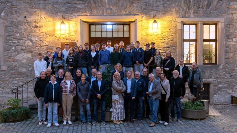 Gruppenfoto der Deutsch-Polnischen Jugendbegegnung auf der Wewelsburg. Foto: Privat