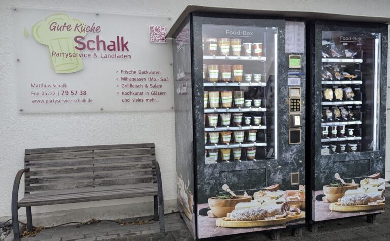 Neuer 24-Stunden-Automat von Partyservice Schalk  in der Wülferheide 28a in Bad Salzuflen. Foto: Privat