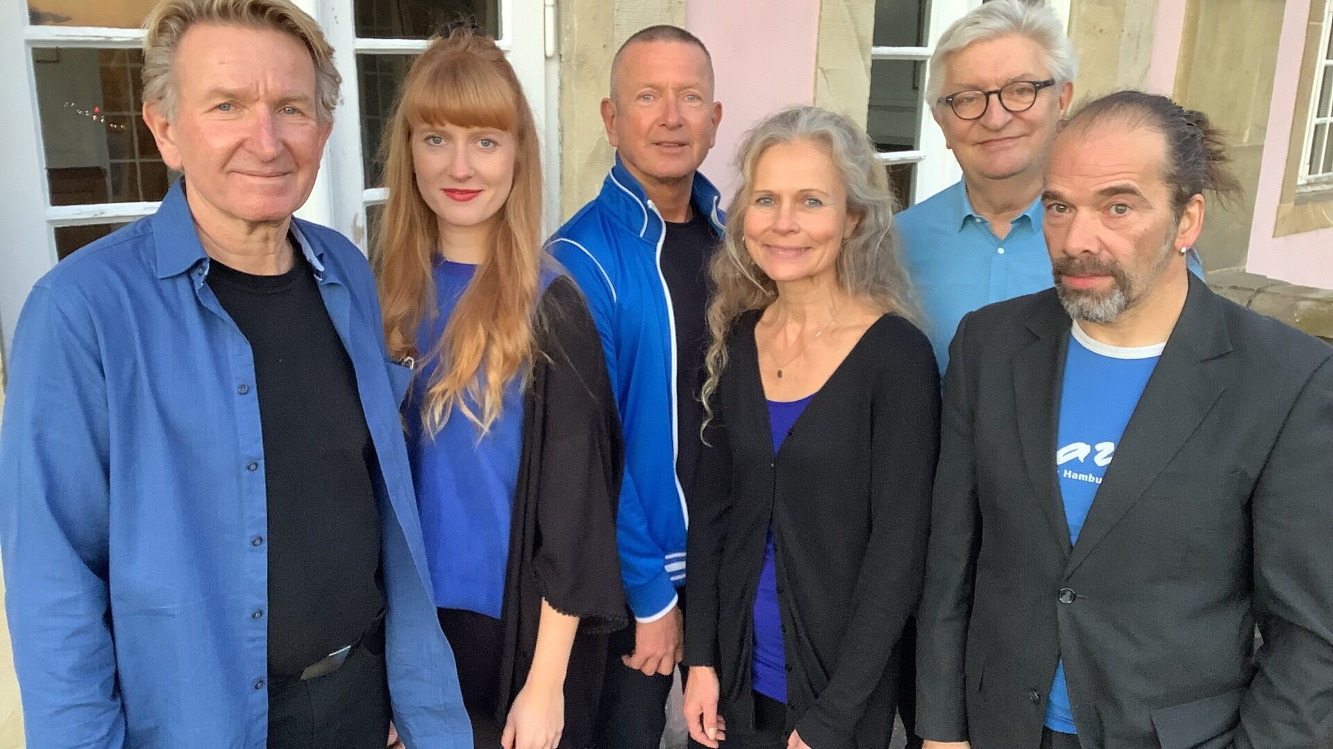 Die Gruppe um Bandleader Mario Senge (links) spielt im Schloss In Schötmar. Foto: Privat