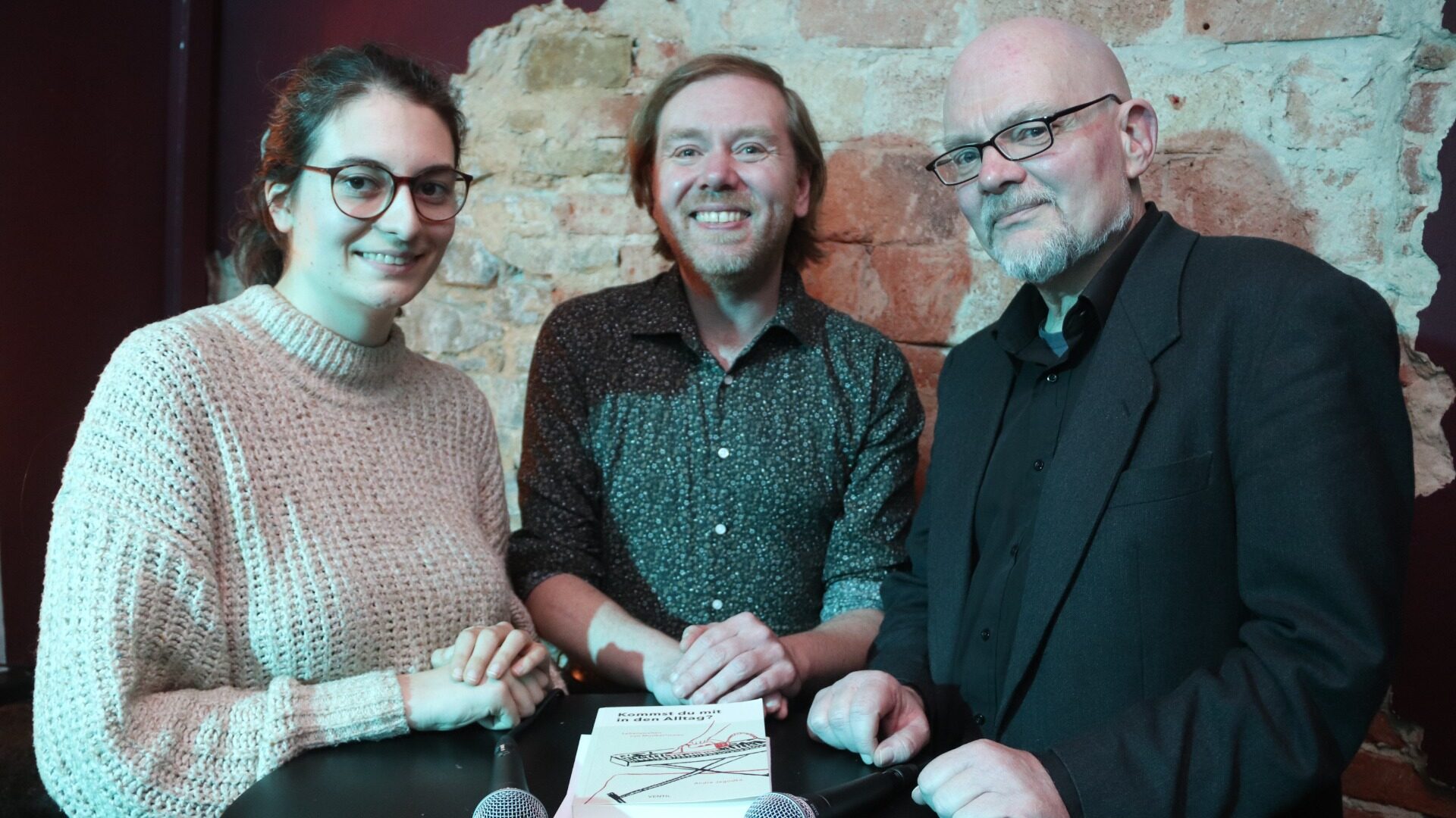 Über die Arbeitsbedingungen im Musikgeschäft sprachen im KNUP Mina Richman, Andre Jegodka und Michael Girke (v.l.). Foto: kd