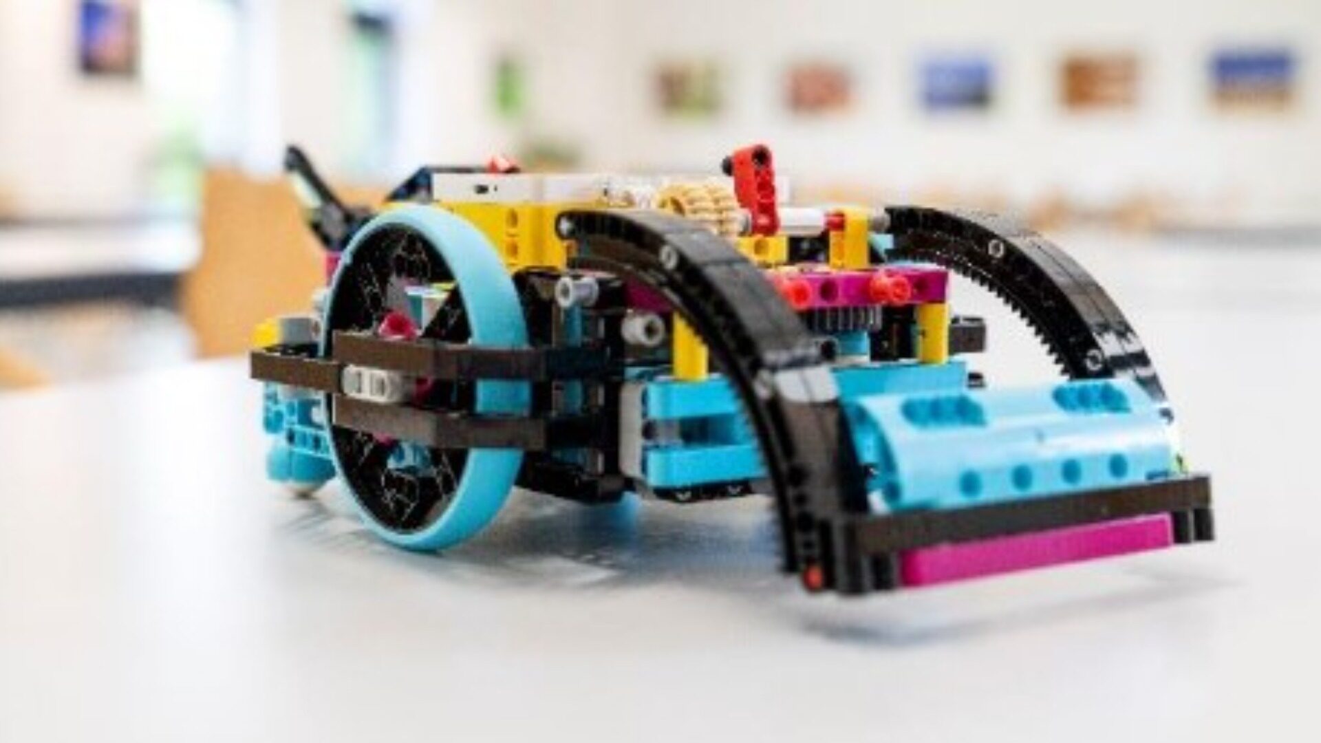 LEGO Robotik - Baue dir einen Roboter. Symbolfoto: MINT Community 4.OWL