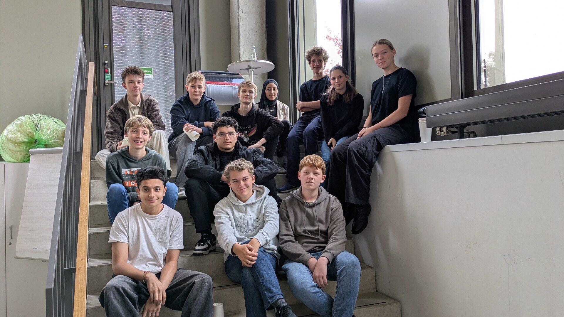 12 Schülerinnen und Schüler des Rudolph-Brandes-Gymnasiums nahmen am MINT-EC-Camp „Klimainformatik“ teil. Fotos: Privat