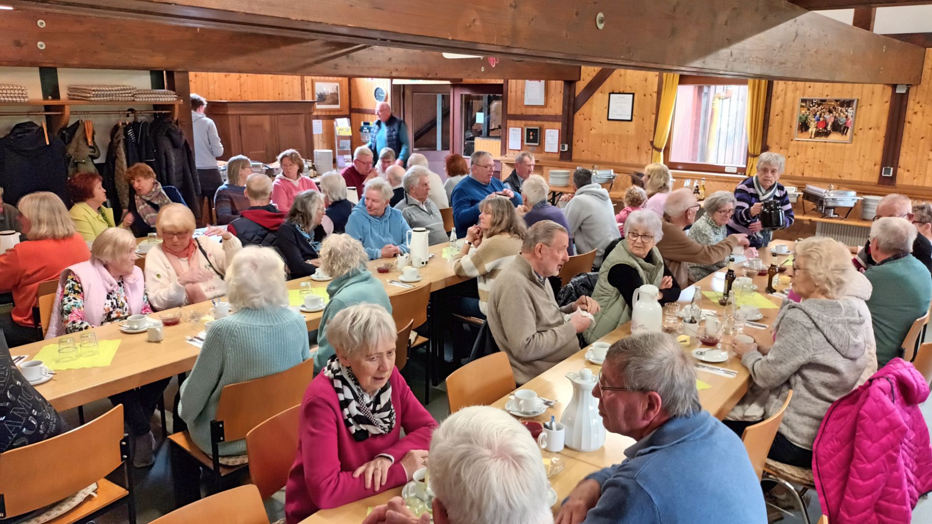 Rund 80 Gäste waren der Einladung des Heimatvereins zum leckeren Pickertessen gefolgt. Fotos: Martin Düsterberg