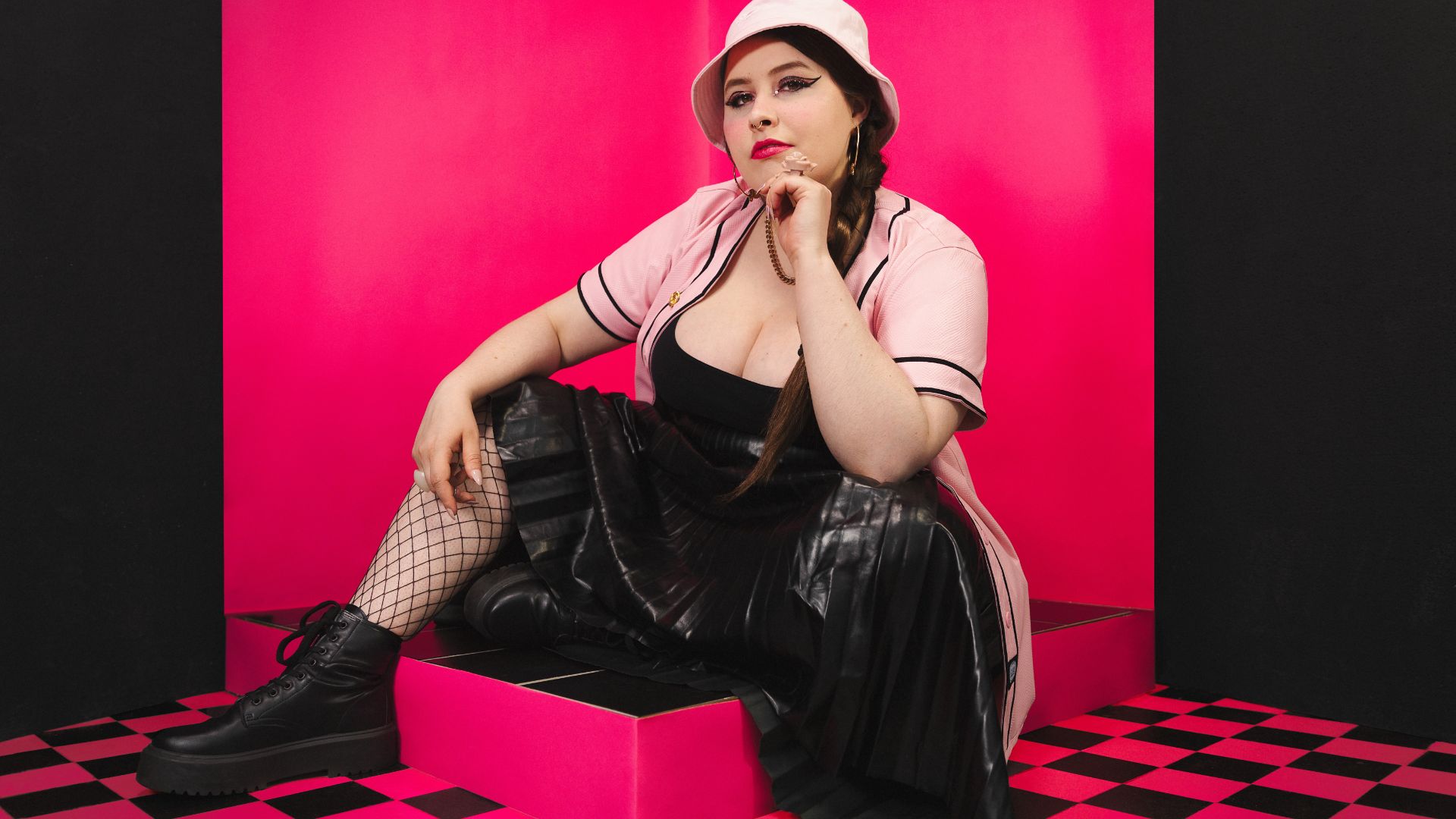 Rap-Konzert – FINNA aus Hamburg macht queerfeministischen Rap. Foto: Katja Ruge