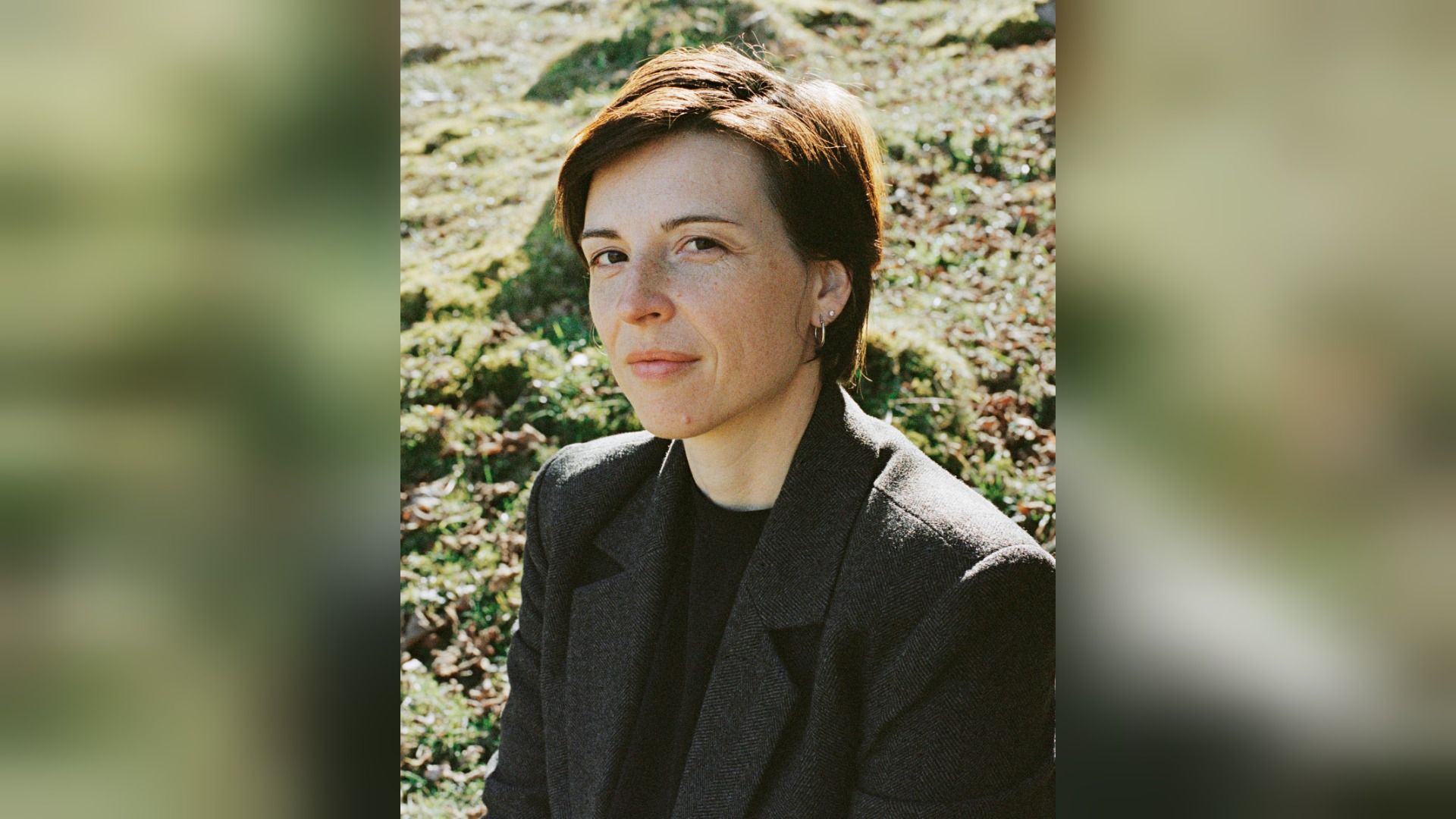 preisgekrönten Roman – Dorothee Elmiger präsentiert ihren Roman „Die Holländerinnen“. Foto: © Georg Gatsas