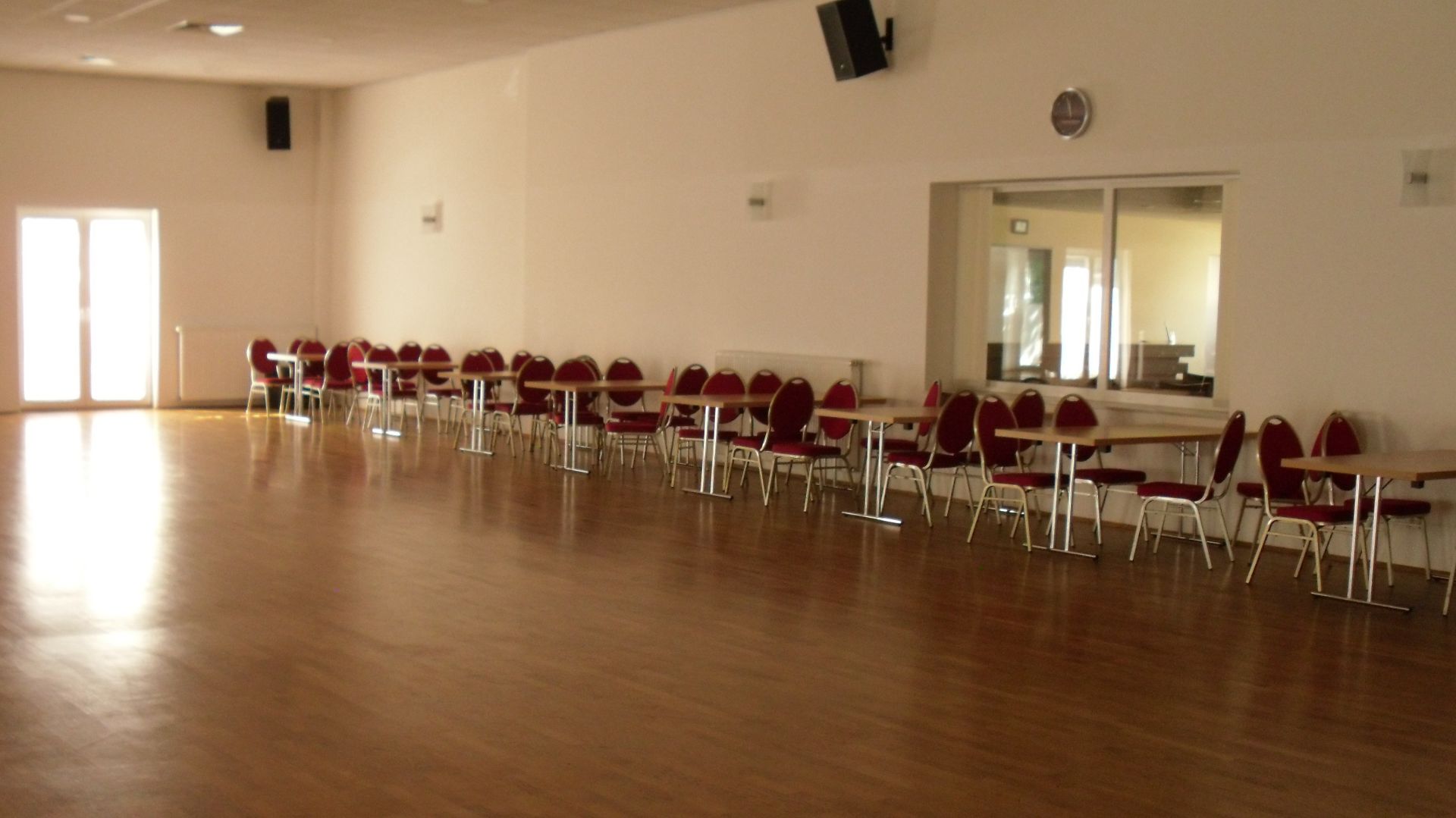 Tanzparty – Der große Tanzsaal des Bielefelder TC Metropol. Foto: Privat