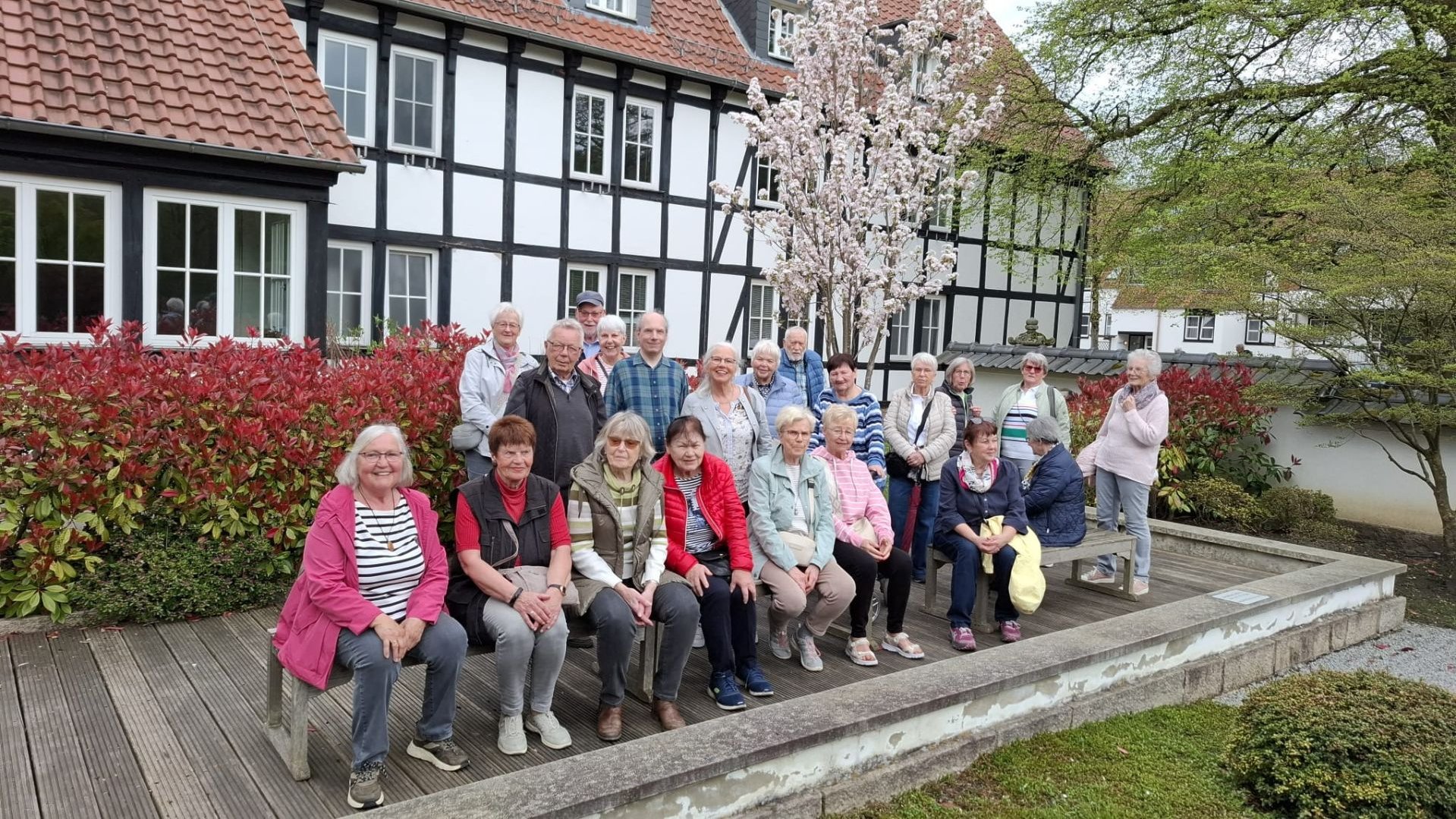 Frühlingswanderung – Wanderabteilung des TuS ‚Einigkeit‘ Hillegossen erlebt "Frühlingserwachen"Fotos: Privat
