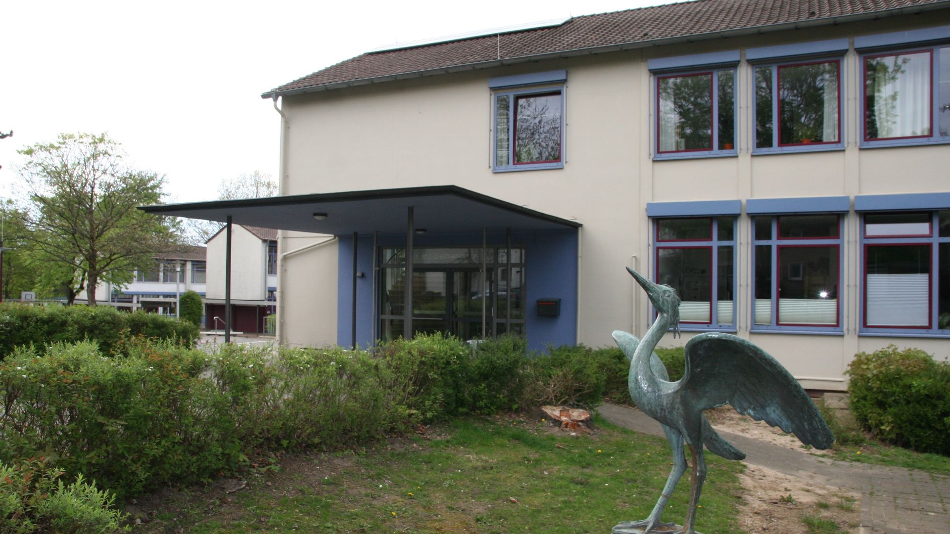 Zukunft des Schulzentrums – Als „kleine Gesamtschule“ bietet die Heinz-Sielmann-Sekundarschule alle Abschlüsse der Sekundarstufe I an. Fotos: kd