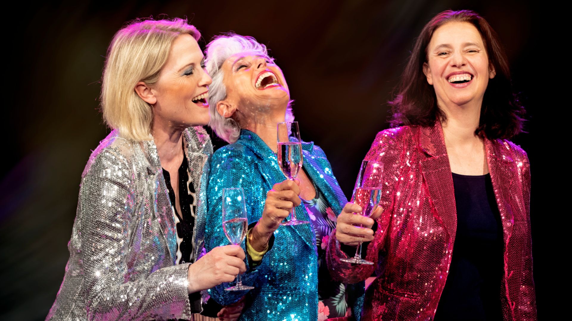 Die Mädels von „Sekt And The City“ bringen den Saal zum Beben. Foto: Privat