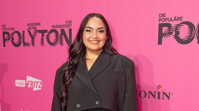 Bäckerei – Strahlend und selbstbewusst zeigte sich Bahar Kizil kürzlich bei den Polyton Music Awards. (Foto: highgloss.de) (Foto: highgloss.de)